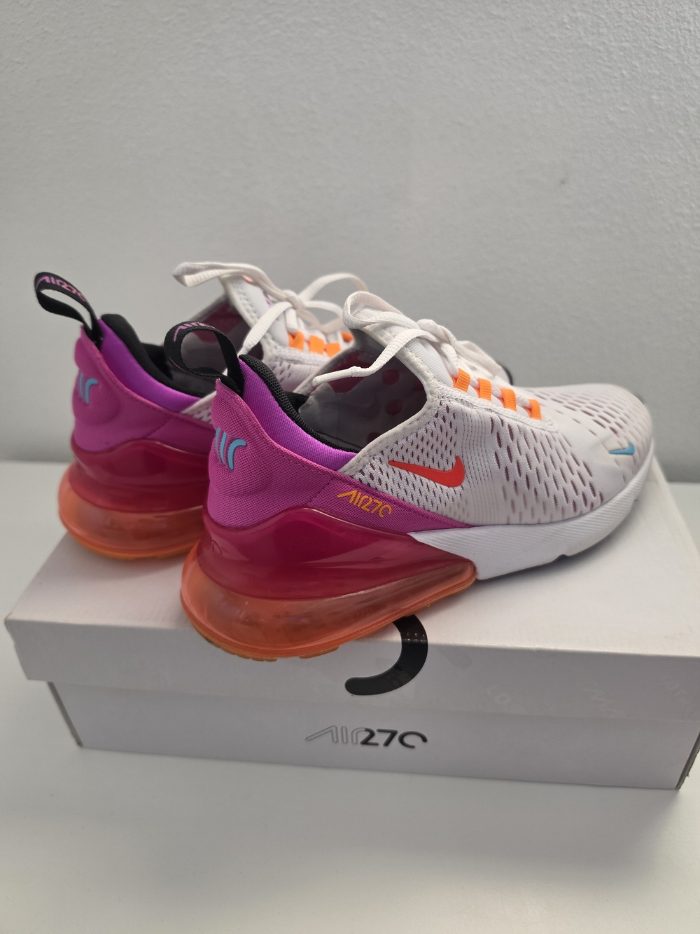 Nike Airmax 270 Women Shoes - Picture 3 of 5